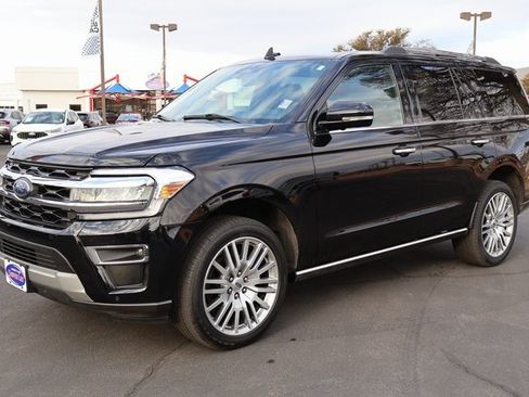 Certified 2024 Ford Expedition Limited image 10