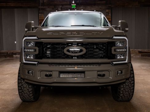 Used 2026 Ford F450 King Ranch w/ Chrome Package image 2