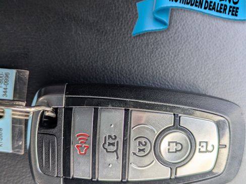 Used 2024 Ford Explorer XLT w/ Equipment Group 202A AWD/4WD image 29