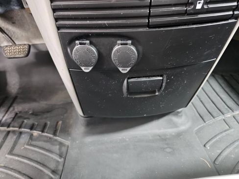 Used 2006 Toyota Sienna LE FWD image 24