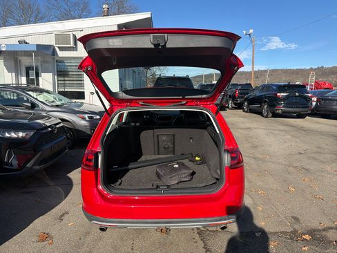 Used 2017 Volkswagen Golf Alltrack SEL image 11