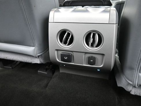 Used 2011 Ford F150 Platinum image 16