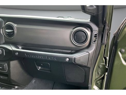 Used 2021 Jeep Wrangler Unlimited Sport AWD/4WD image 18