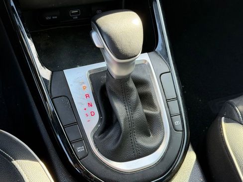 Used 2024 Kia Forte GT-Line image 18