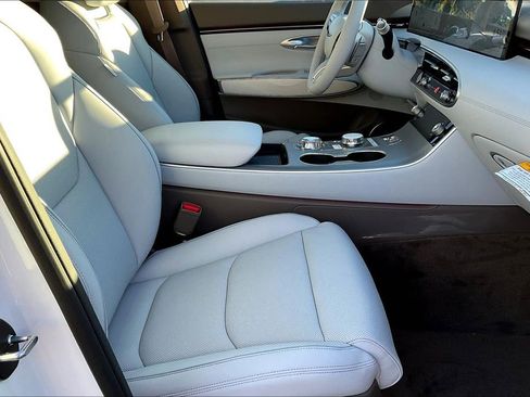 New 2026 Genesis GV70 2.5T Advanced image 10