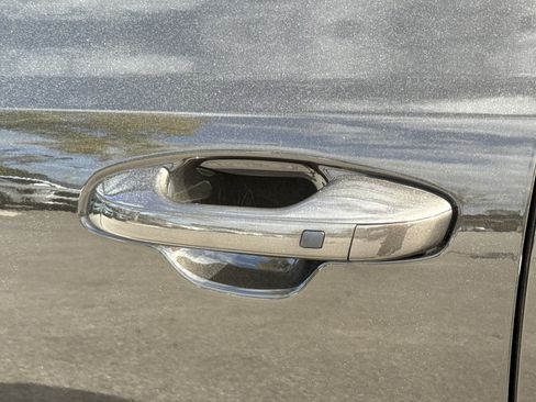 Used 2022 Kia Telluride EX w/ EX Premium Package image 34