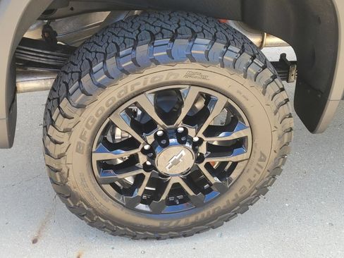 New 2026 Chevrolet Silverado 2500 High Country w/ High Country Premium Package AWD/4WD image 5