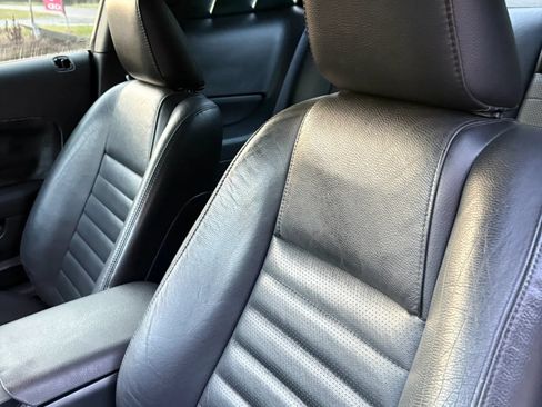 Used 2007 Ford Mustang GT Premium RWD image 34