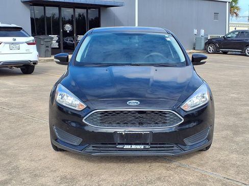 Used 2017 Ford Focus SE FWD image 7