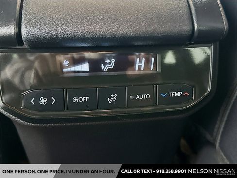 Used 2024 Toyota Highlander XSE image 25