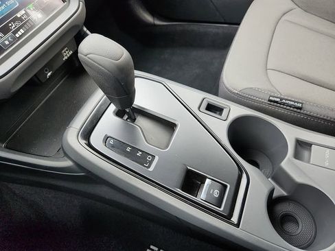 Used 2025 Subaru Crosstrek 2.0i image 25