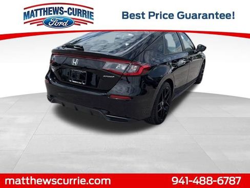 Used 2023 Honda Civic Sport image 4