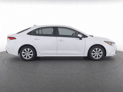 Used 2024 Toyota Corolla LE FWD image 11