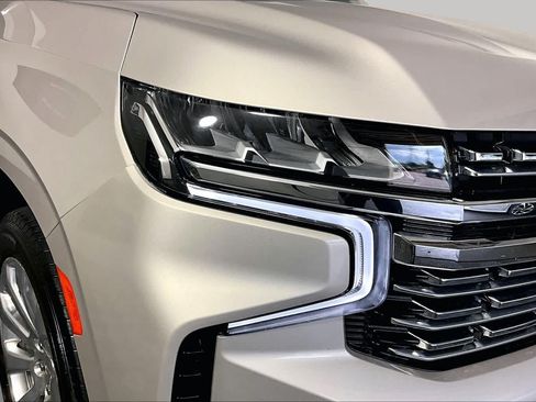 Used 2021 Chevrolet Tahoe Premier w/ Premium Package RWD image 27