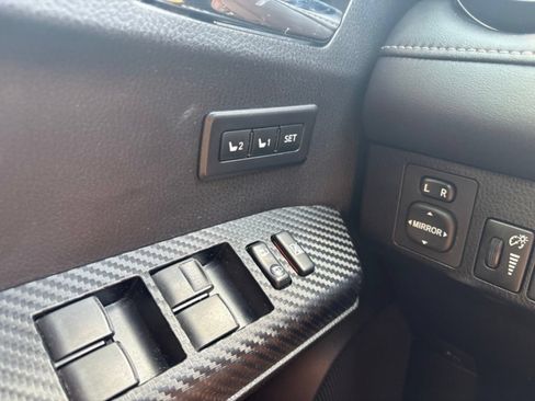 Used 2015 Toyota RAV4 Limited FWD image 18