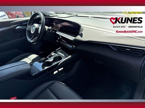 Used 2024 Buick Envision Preferred AWD/4WD image 38