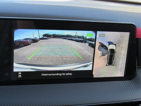 New 2026 Nissan Kicks SR image 14