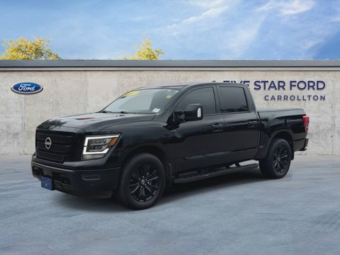 Used 2023 Nissan Titan SV w/ SV Convenience Package AWD/4WD image 4
