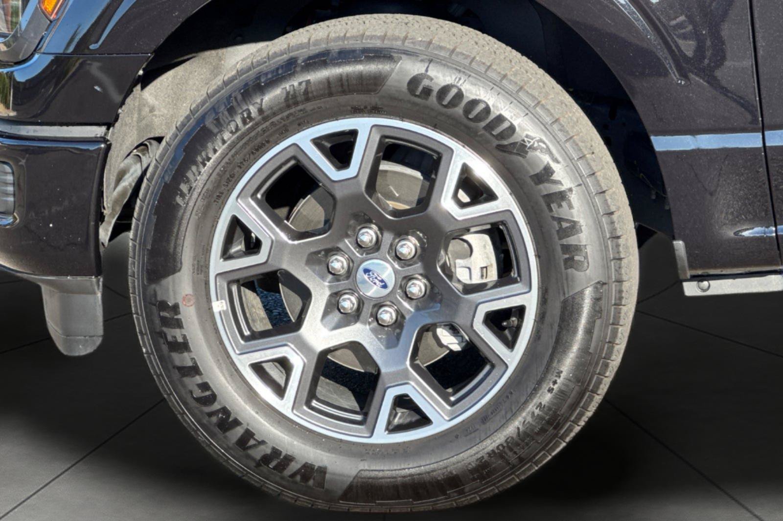 Used 2024 Ford F150 STX RWD image 12