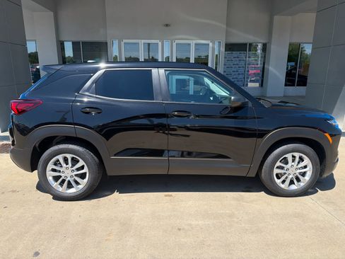New 2026 Chevrolet TrailBlazer LS w/ LS Convenience Package FWD image 8