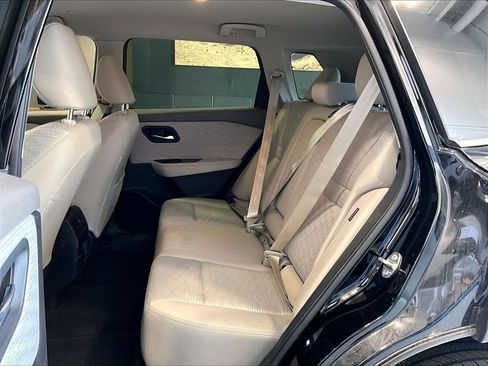 Used 2023 Nissan Rogue SV AWD/4WD image 15