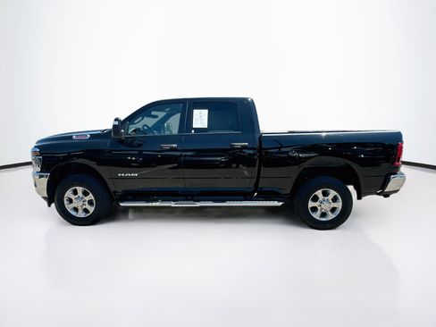 Used 2026 RAM 2500 Big Horn AWD/4WD image 4