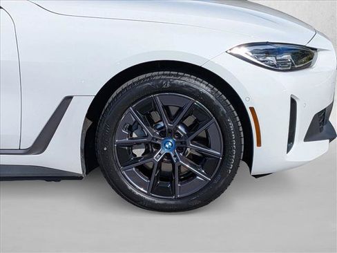Used 2023 BMW i4 eDrive35 RWD image 25