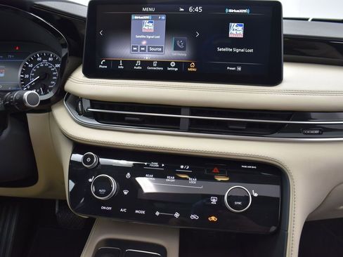 Certified 2023 INFINITI QX60 Pure image 29