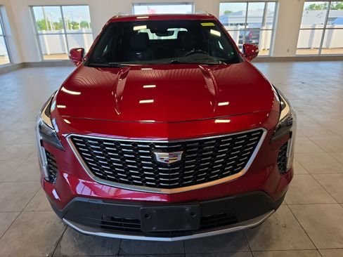 Used 2023 Cadillac XT4 Premium Luxury w/ Sun And Sound Package AWD/4WD image 3