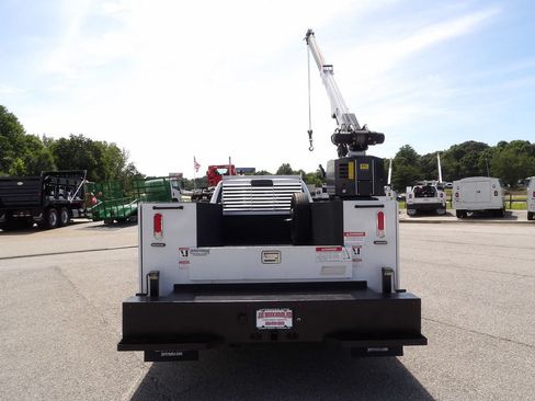 Used 2024 RAM 3500 Tradesman AWD/4WD image 6