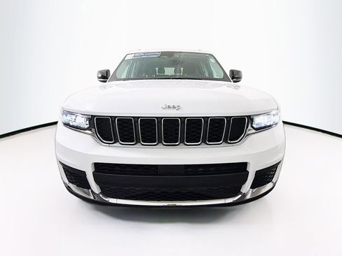 Used 2023 Jeep Grand Cherokee L Laredo image 2