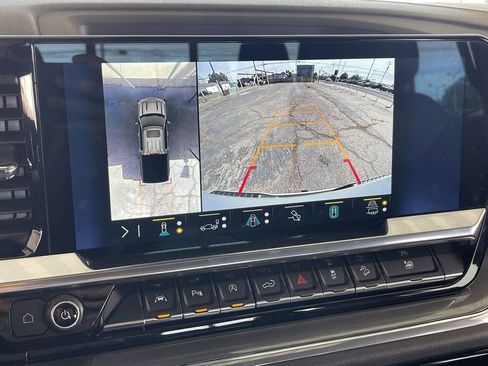 Used 2023 Chevrolet Silverado 1500 High Country w/ Z71 Off-Road Package image 15