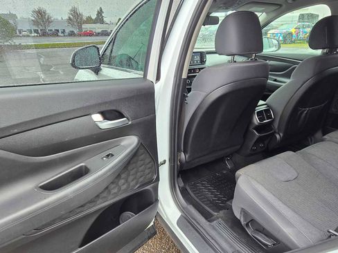 Used 2019 Hyundai Santa Fe SE AWD/4WD image 17
