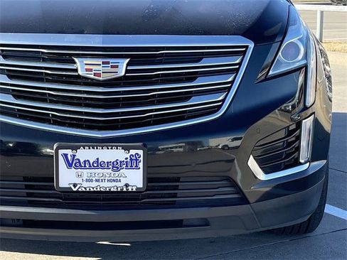 Used 2018 Cadillac XT5 Luxury w/ Driver Awareness Package image 9