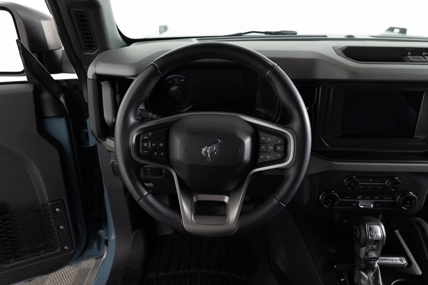 Used 2022 Ford Bronco 2-Door AWD/4WD image 30