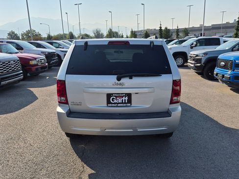 Used 2006 Jeep Grand Cherokee Laredo AWD/4WD image 4