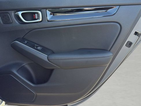 Used 2025 Honda Civic Sport Touring image 11