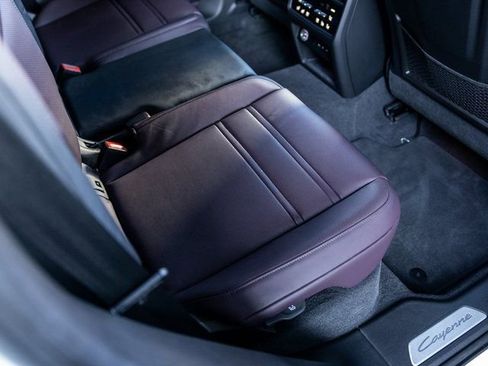 Certified 2025 Porsche Cayenne S image 49