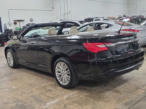 Used 2011 Chrysler 200 Limited FWD image 17