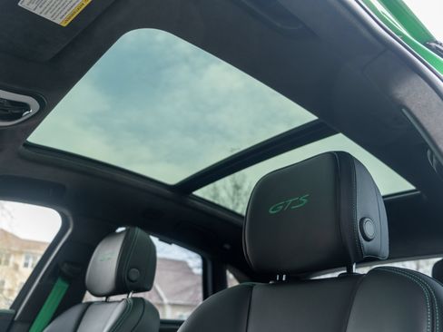 Certified 2025 Porsche Macan GTS AWD/4WD image 22