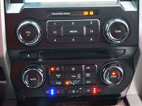 Used 2018 Ford F250 Lariat w/ Lariat Ultimate Package image 22