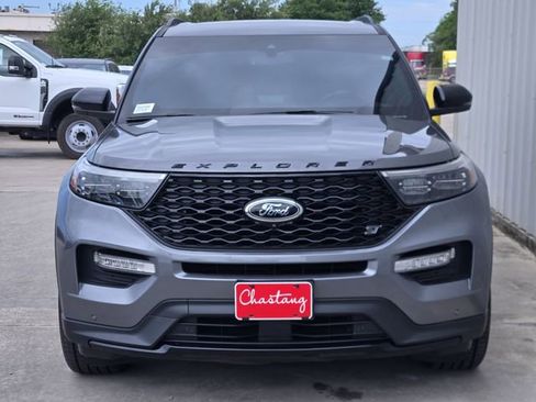Used 2023 Ford Explorer ST w/ Equipment Group 401A AWD/4WD image 2