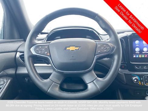 Used 2023 Chevrolet Traverse LT image 17