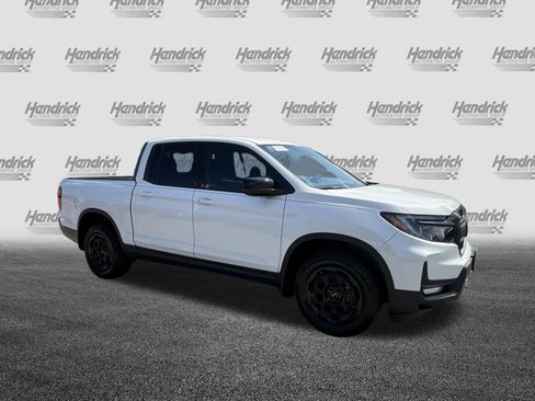 Certified 2025 Honda Ridgeline Sport+ image 2