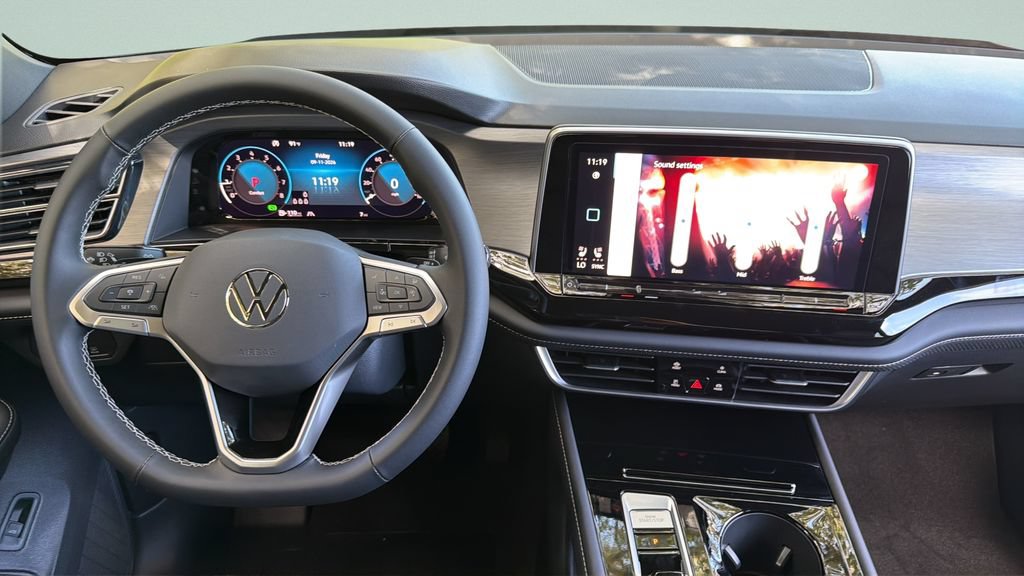 New 2026 Volkswagen Atlas Cross Sport SE FWD image 17