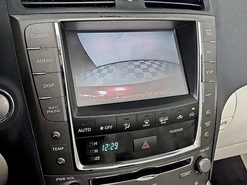 Used 2010 Lexus IS 250C w/ Luxury Pkg image 18