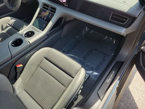 Certified 2025 Porsche Taycan AWD/4WD image 19