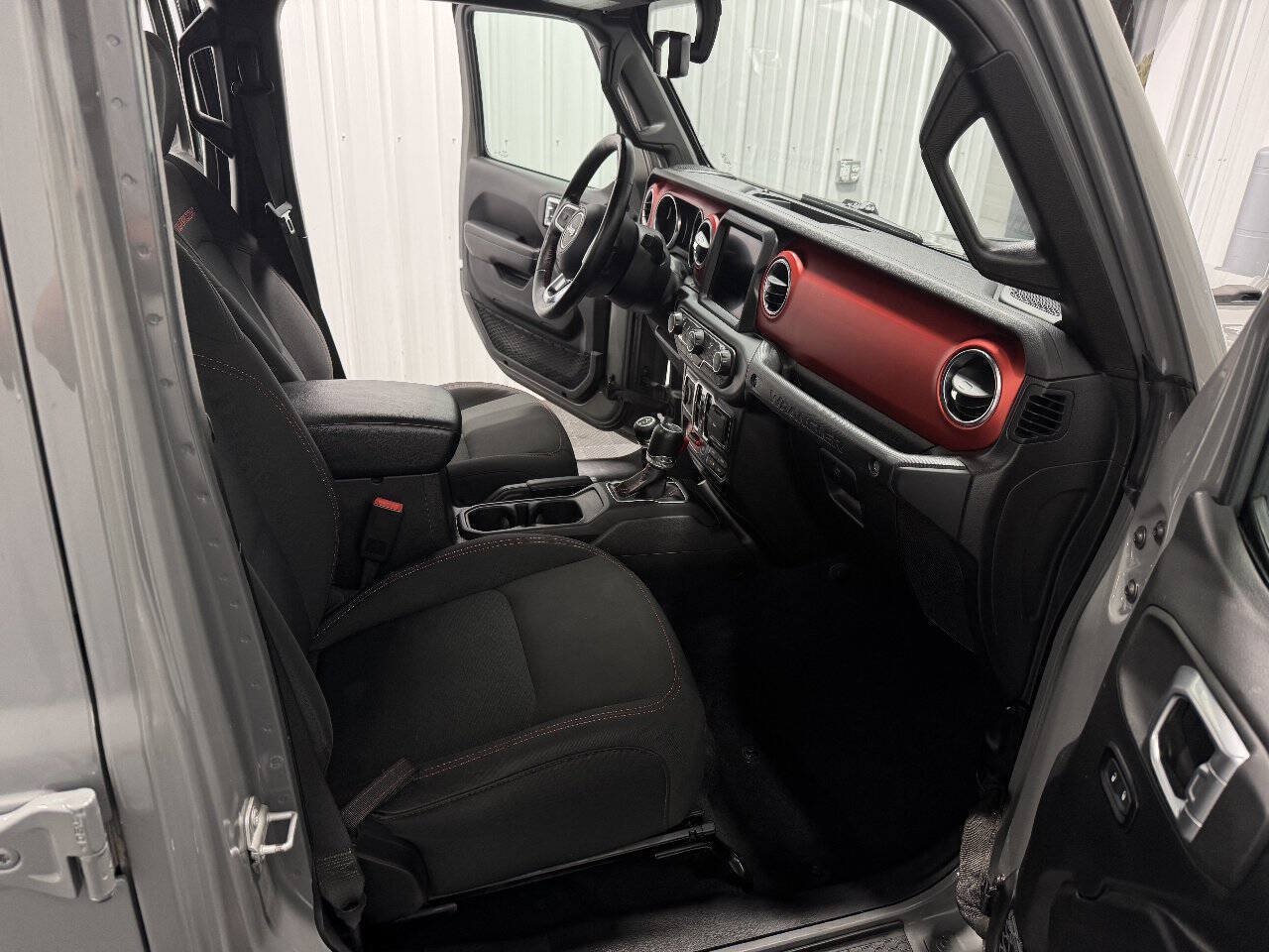 Used 2019 Jeep Wrangler Unlimited Rubicon w/ Uconnect 4C Nav & Sound Group AWD/4WD image 20