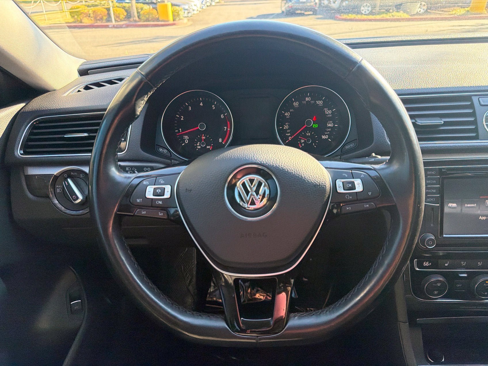 Used 2017 Volkswagen Passat 1.8T SE FWD image 23