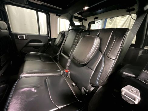 Used 2021 Jeep Wrangler Unlimited Rubicon 4xe w/ Steel Bumper Group AWD/4WD image 15
